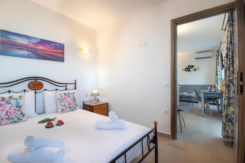 Sunset View Apt In South Crete Achlia Bagian luar foto
